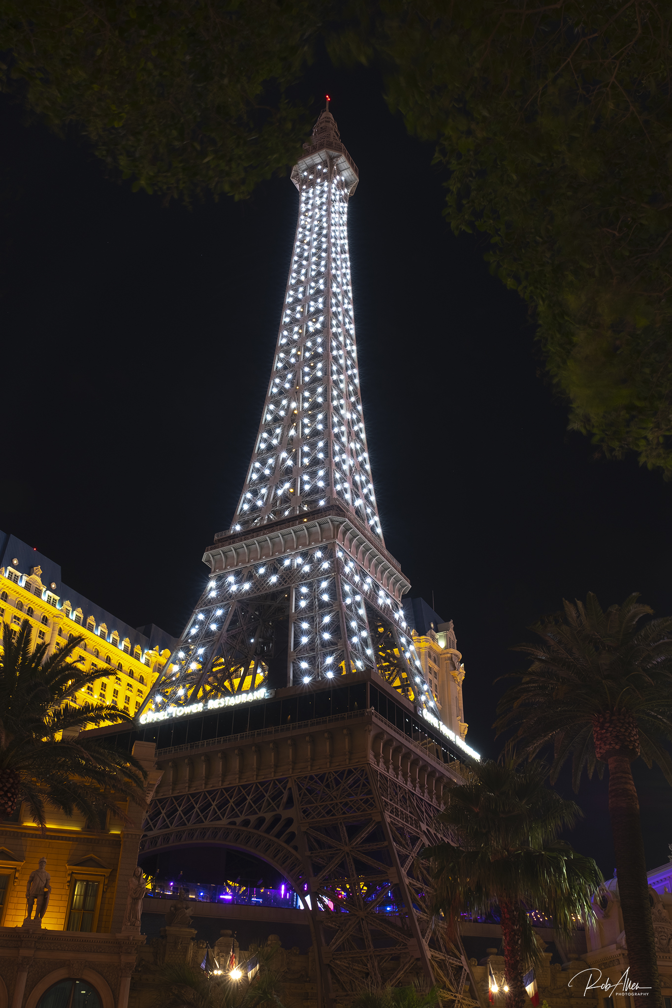 20190905_VegasEifelTowerWhite-1948